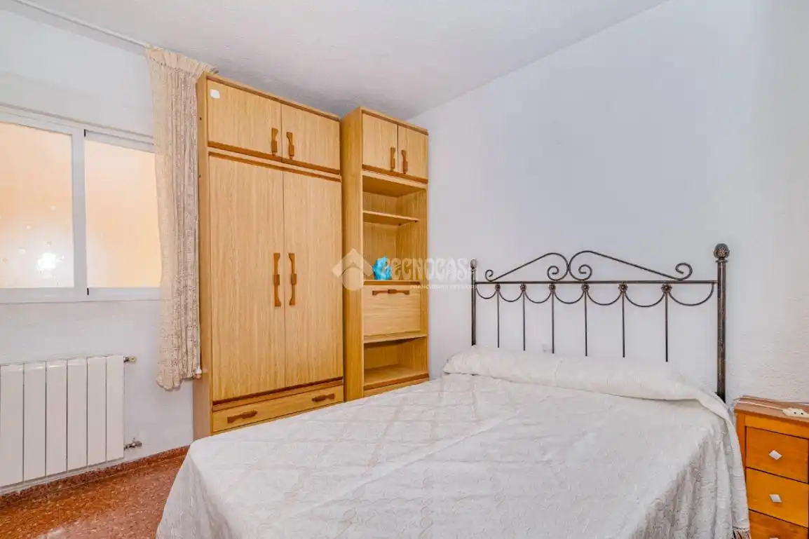 Habitación de Piso en venta en Granada con Calefacción y Balcón