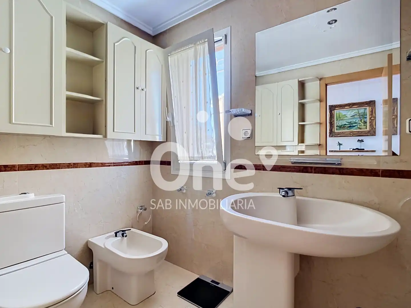 Badezimmer von Haus oder Chalet zum Verkauf in San Antonio de Benagéber mit Klimaanlage, Heizung und Privatgarten