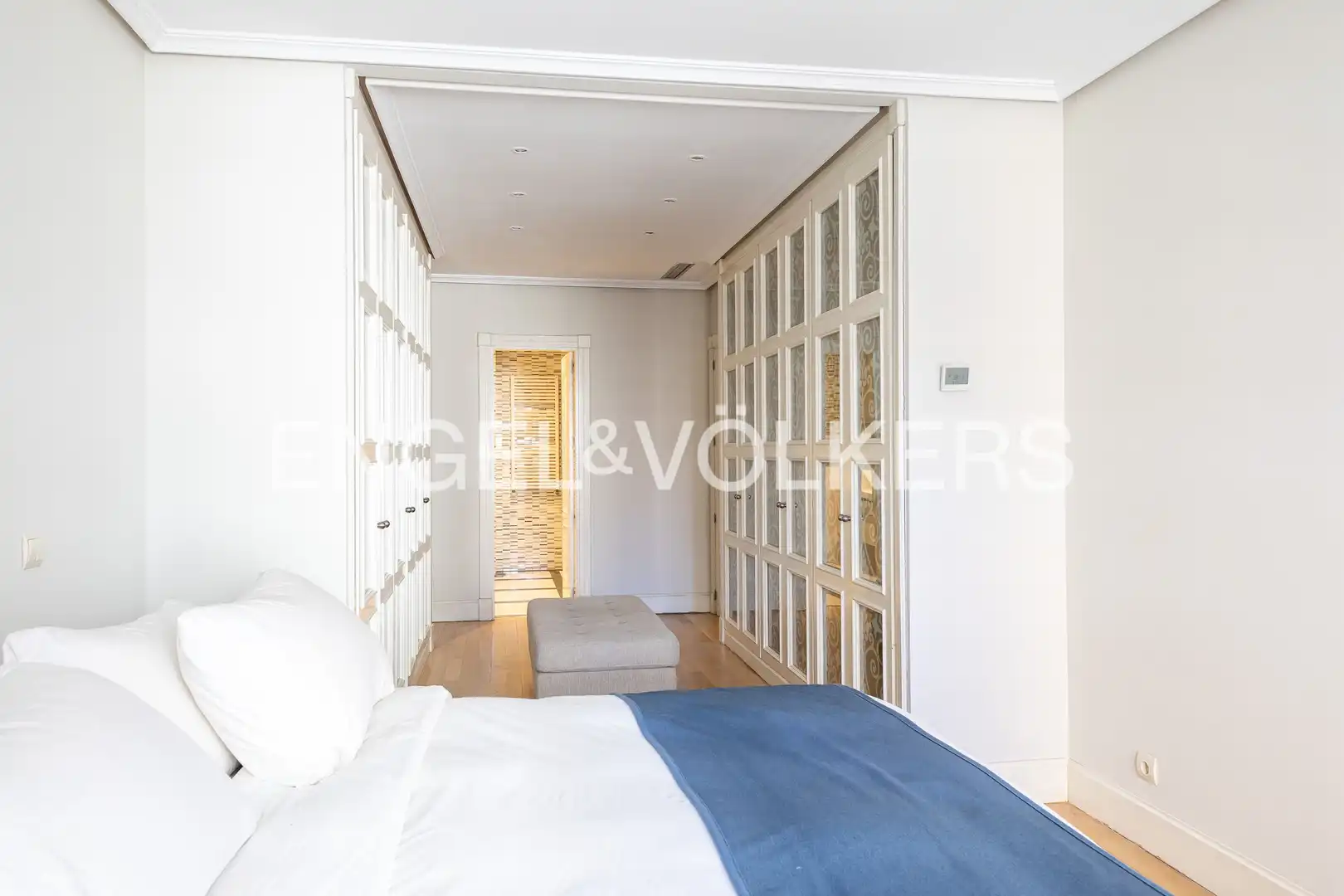 Bedroom of Flat for rent in Madrid  with Air Conditioner, Heating and Parquet flooring