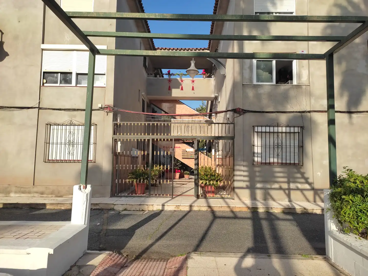 Vista exterior de Piso en venta en Torremolinos con Aire acondicionado, Amueblado y Horno