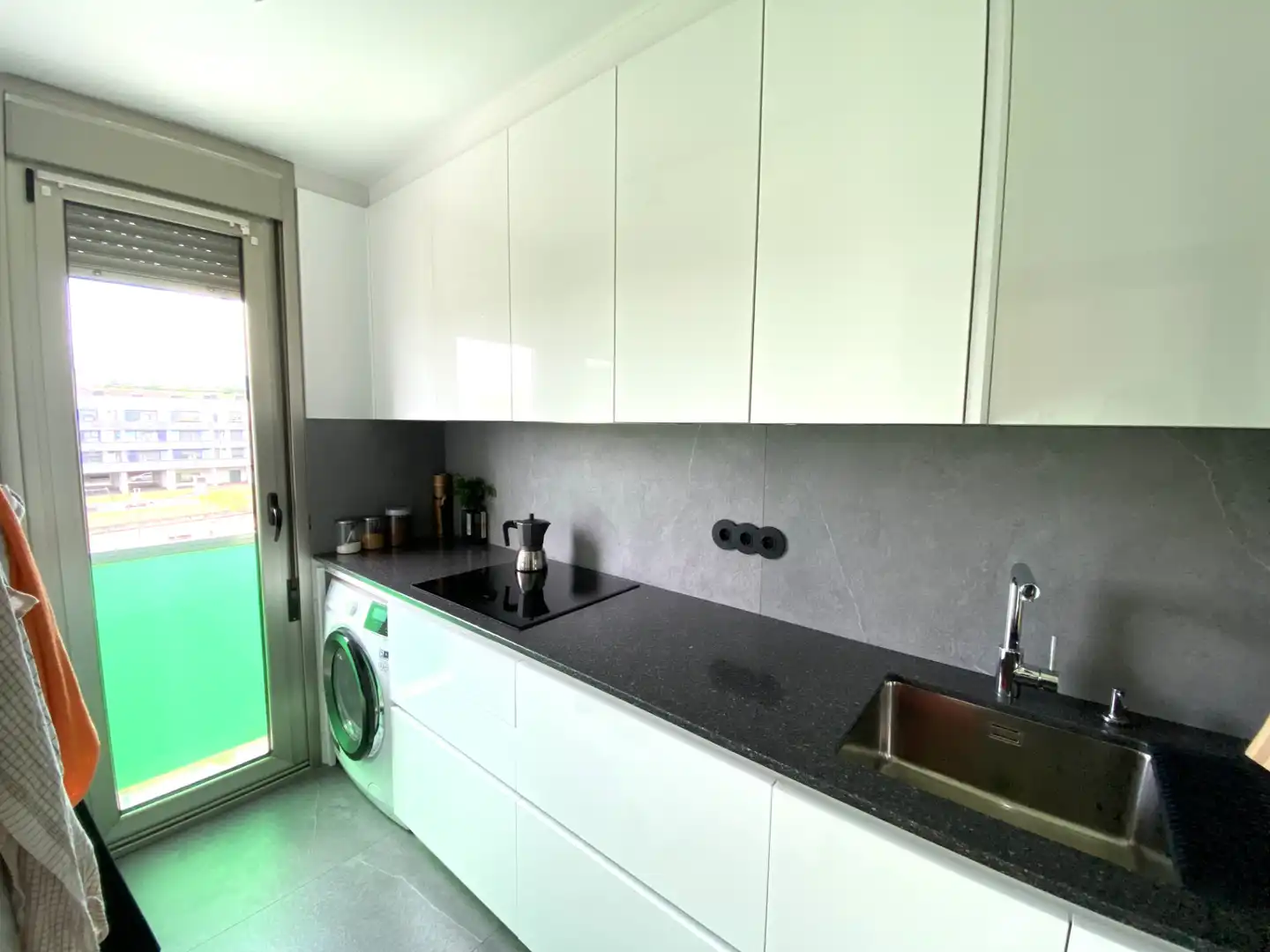 Cocina de Piso en venta en Gijón  con Calefacción, Parquet y Trastero