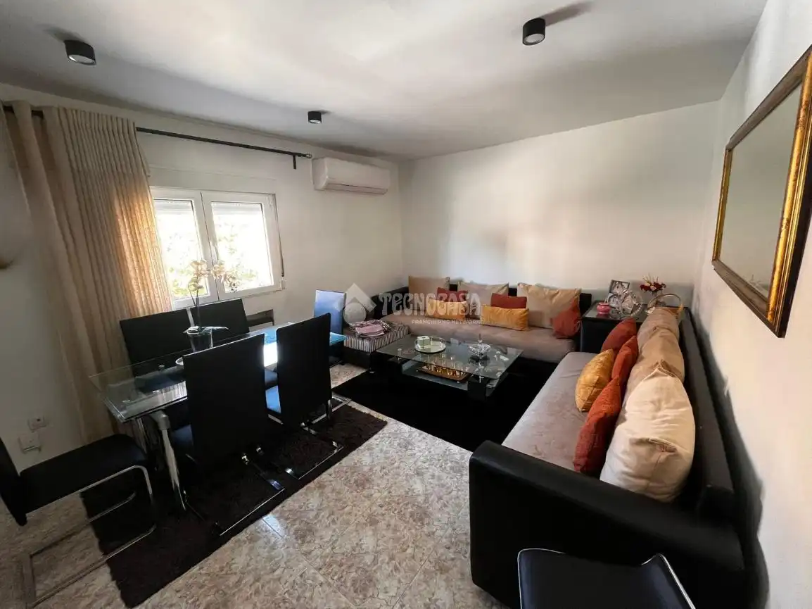 Living room of Flat for sale in Madrid  with Air Conditioner and Heating