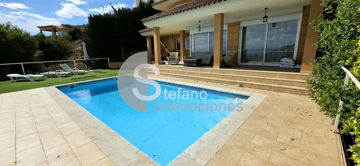 Piscina de Casa o chalet en venta en Este