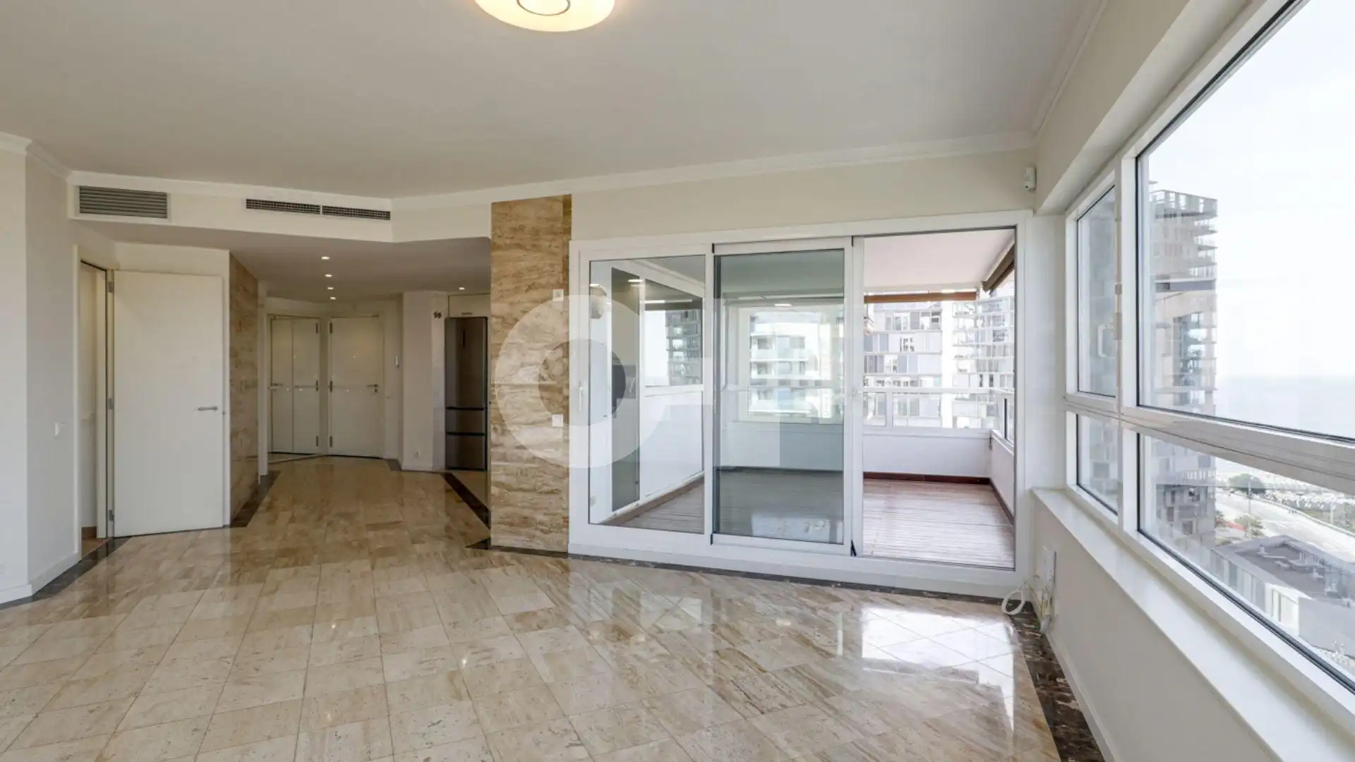 Wohnungen zum Verkauf in Barcelona mit Heizung, Terrasse und Abstellraum