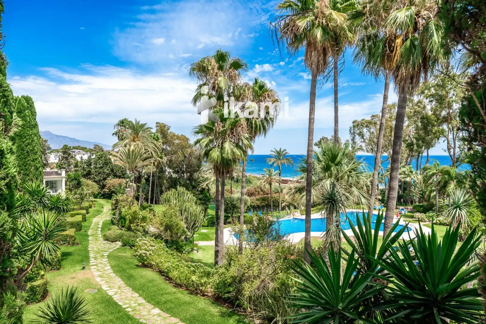 Jardín de Casa adosada en venta en Estepona con Aire acondicionado, Terraza y Piscina