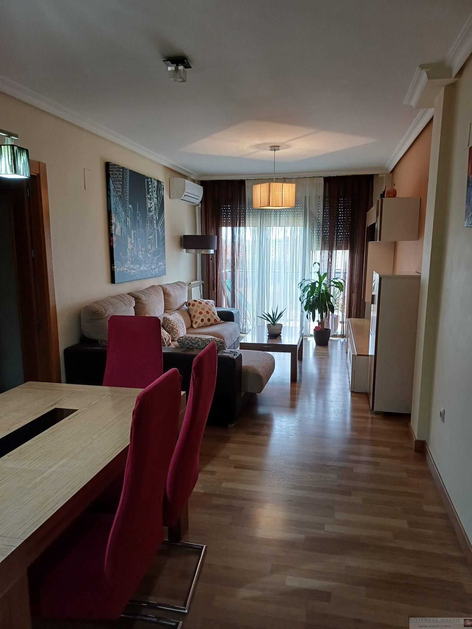 Piso en venta en Imaginalia - Llanos del Águila