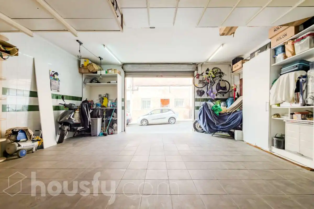 Parkplatz von Geschaftsraum zum Verkauf in Badalona