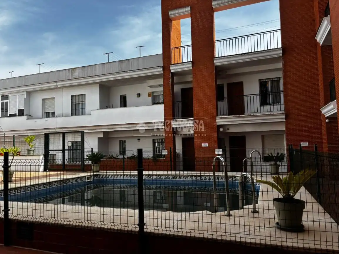 Piso en venta en Pilas