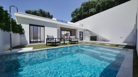 Villas adosadas de nueva construcción en esquina a la venta en Torre Pacheco con piscina privada y solárium