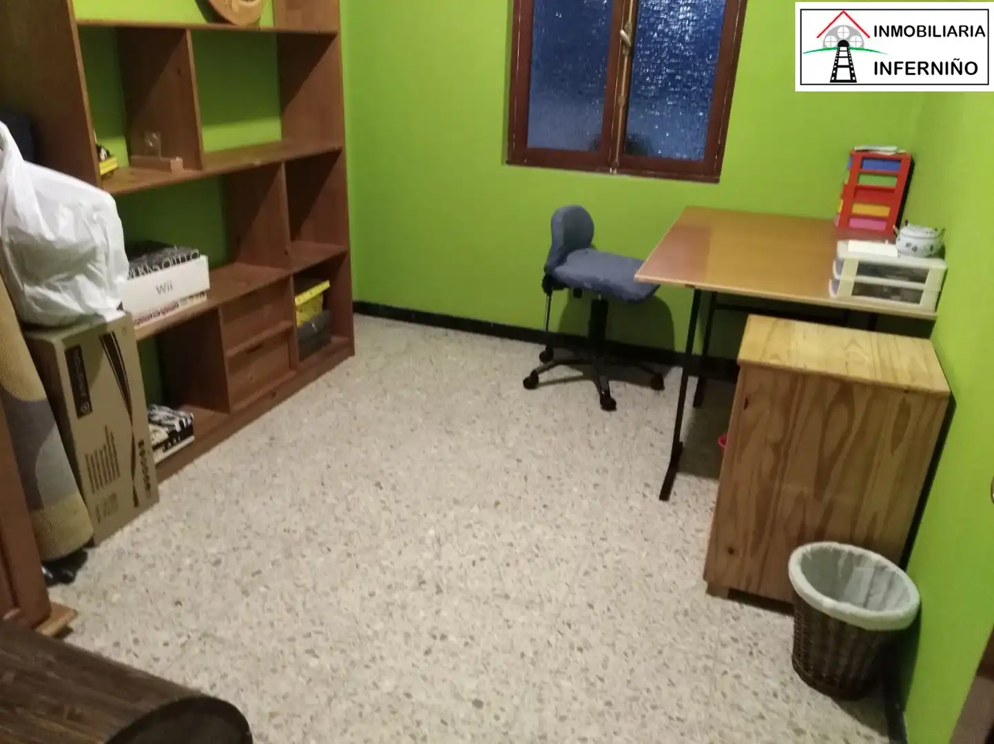 Piso en venta en Ferrol con Terraza, Trastero y Amueblado