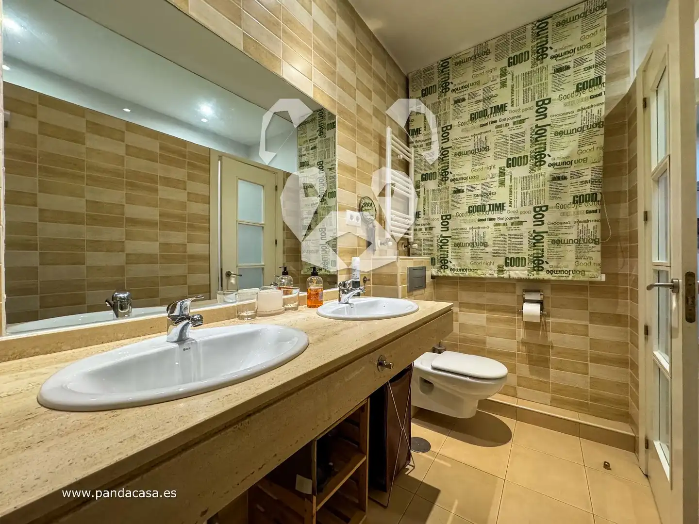 Bathroom of Flat for rent in Madrid  with Air Conditioner, Heating and Furnished
