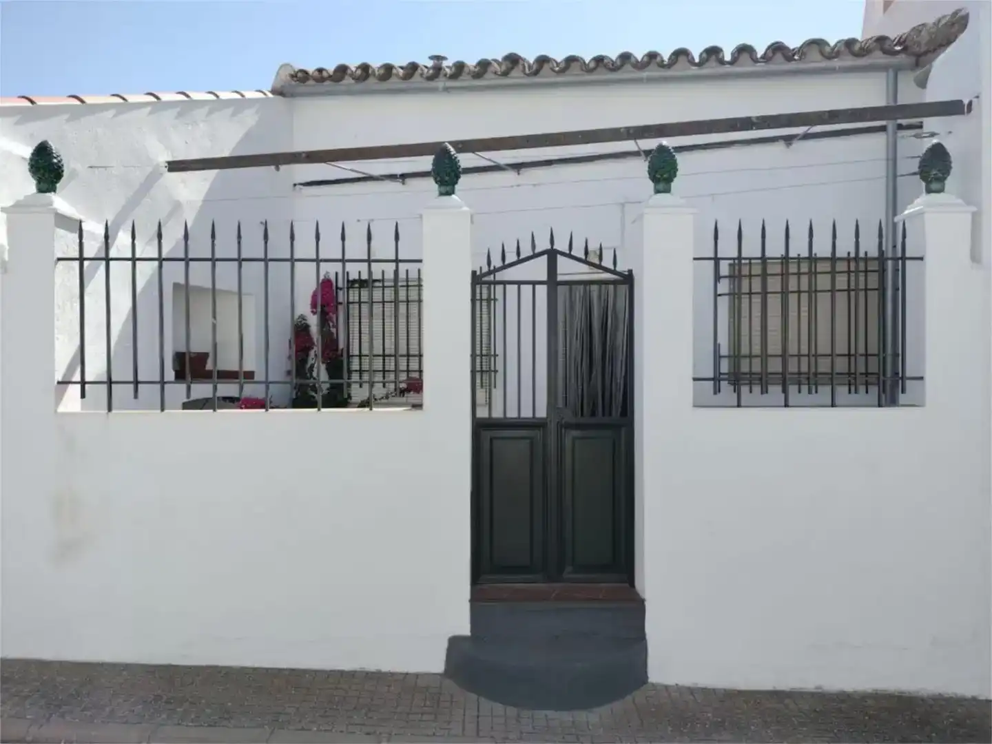 Vista exterior de Planta baixa en venda en Valverde de Llerena amb Traster i Moblat
