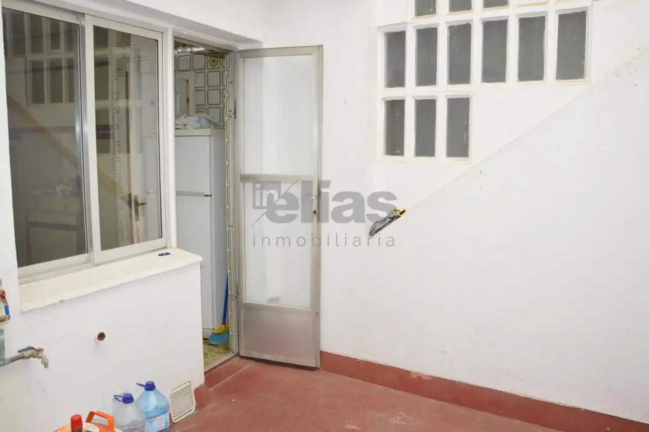 Dormitori de Pis en venda en Zas amb Terrassa i Moblat