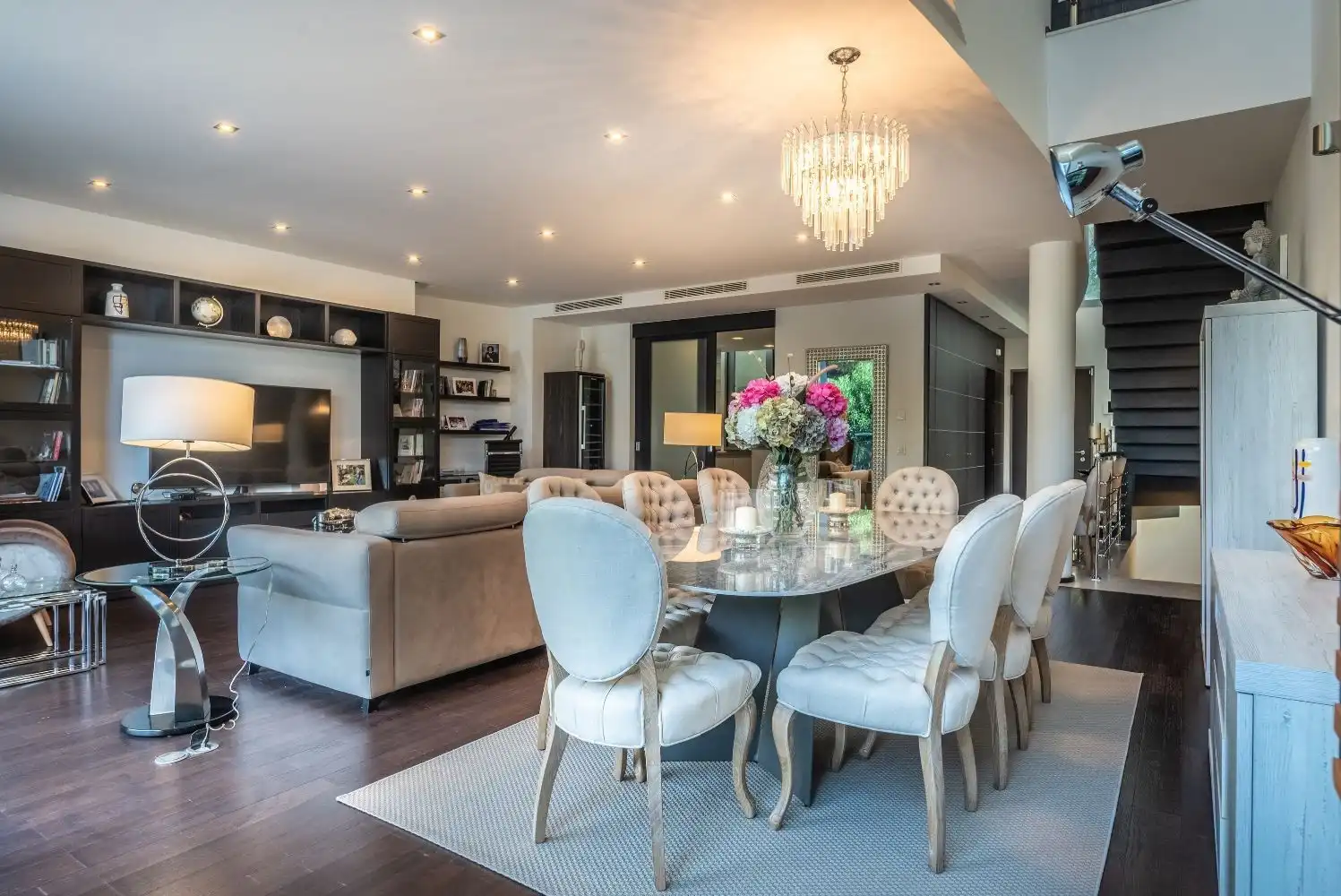 Comedor de Casa adosada en venta en Marbella con Aire acondicionado, Jardín privado y Terraza