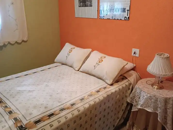 Dormitori de Casa o xalet en venda en Santa María de Huerta amb Calefacció, Moblat i Forn