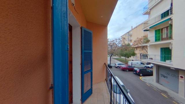 Piso en Venta en Carrer de Ferran Valentí en Bons Aires