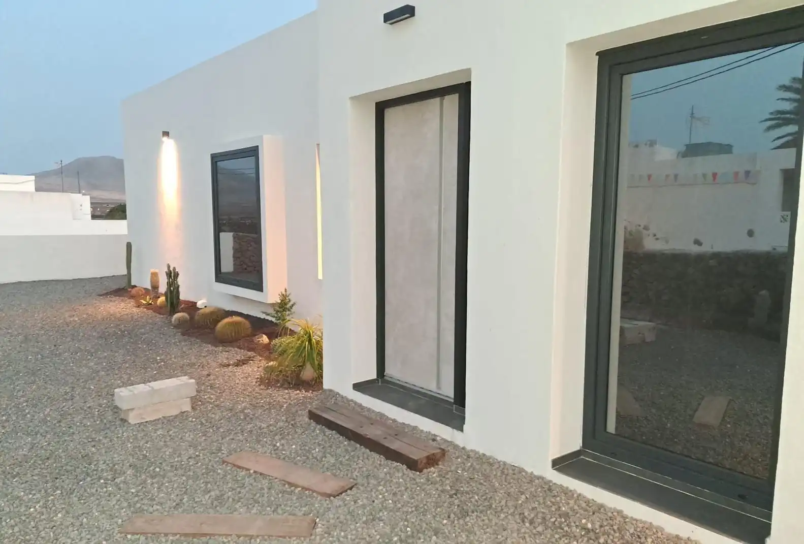 Exterior view of Houses for sale in La Oliva  with Air Conditioner, Private garden and Terrace