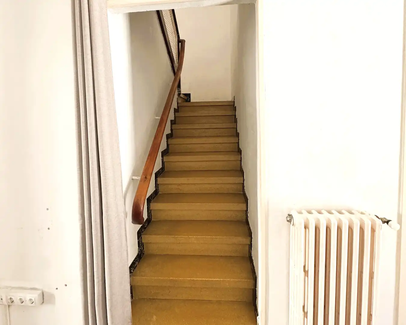 Casa adosada en venta en Guardiola de Berguedà con Calefacción, Terraza y Horno