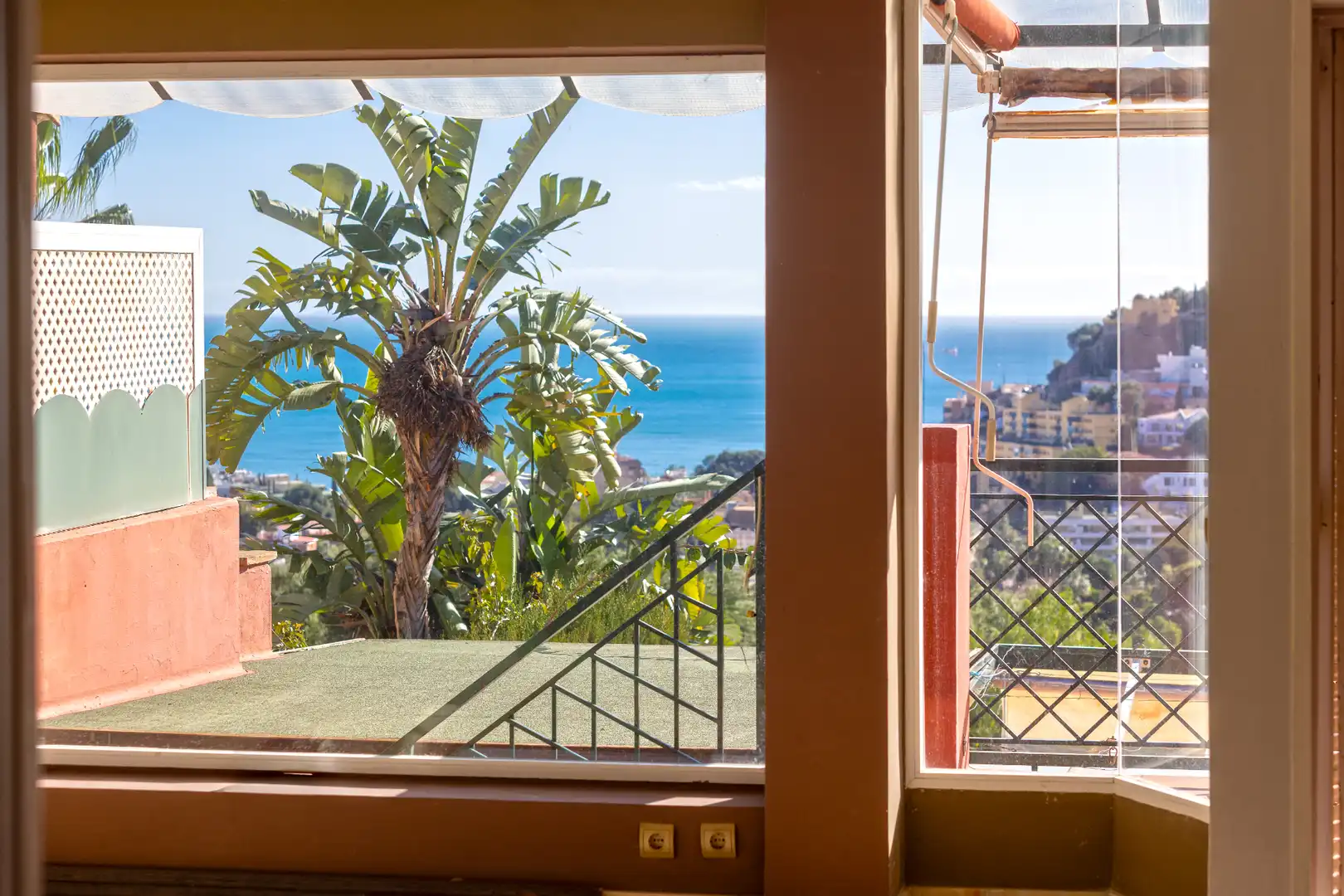 Dormitori de Casa adosada en venda en Málaga amb Aire condicionat, Calefacció i Jardí privat