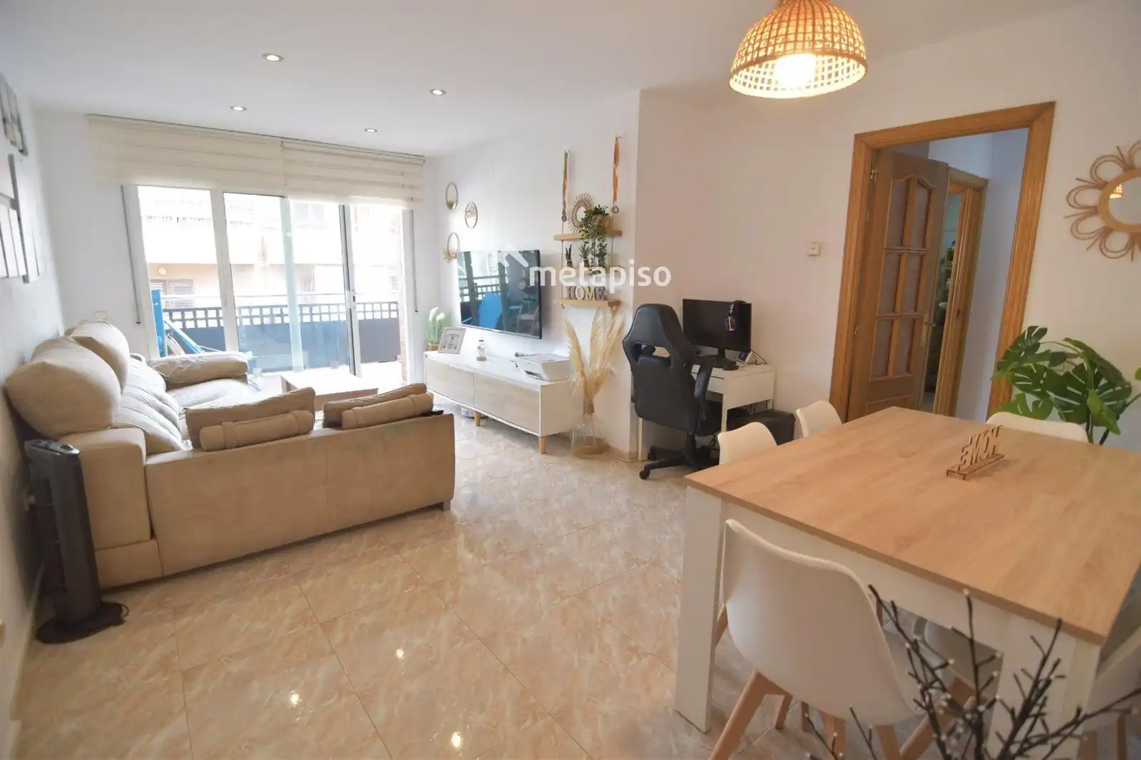 Living room of Flat for sale in El Vendrell  with Heating, Terrace and Swimming Pool