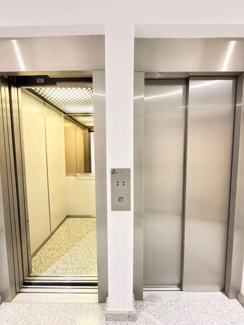 Piso con terraza en venta en Calle Granja de Rocamora, imagen 30