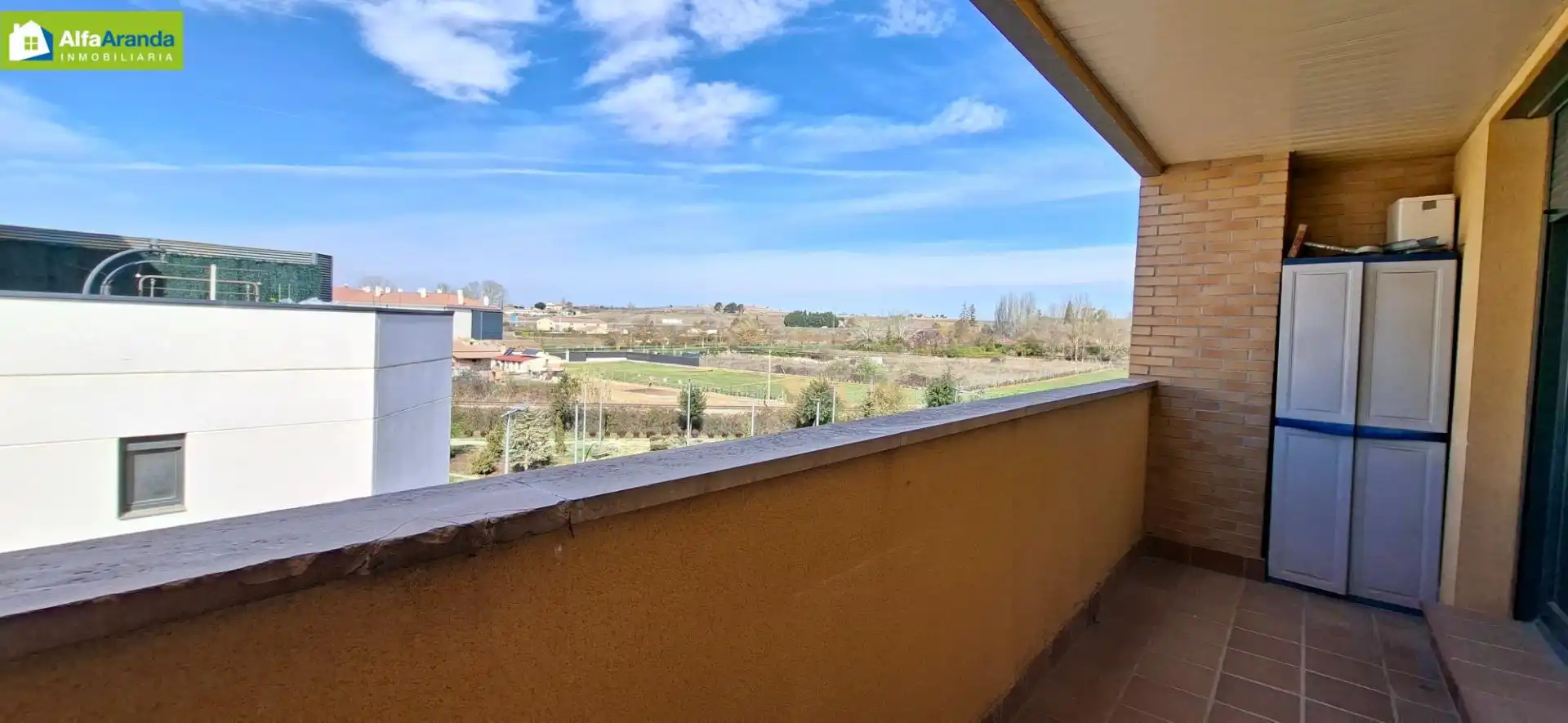 Terraza de Piso en venta en Aranda de Duero con Calefacción, Trastero y Amueblado