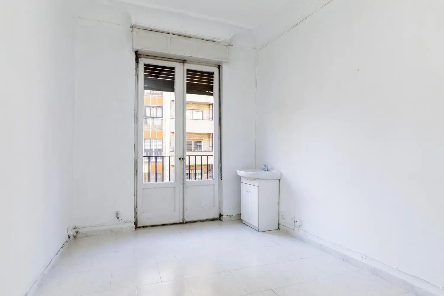 Habitación de Piso en venta en Zaragoza con Calefacción, Trastero y Balcón