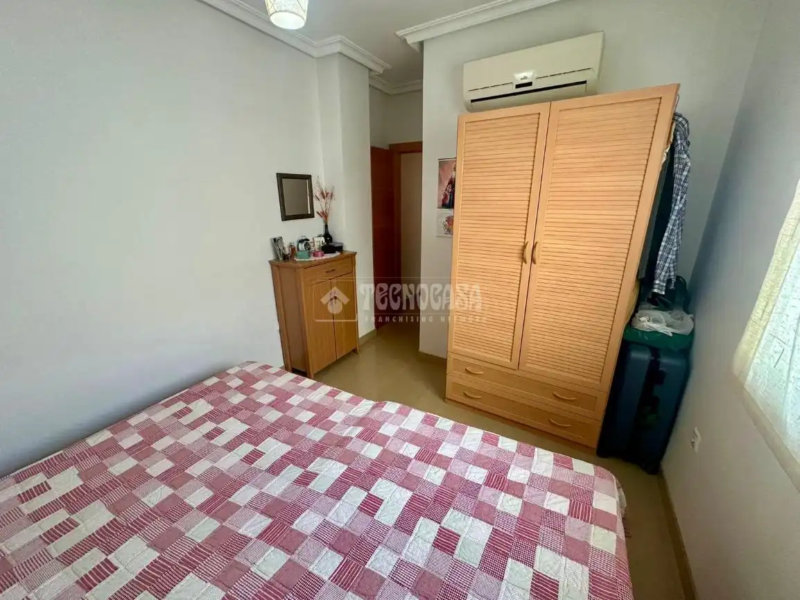 Piso con terraza en venta en C. Virgen de la Cabeza, imagen 8