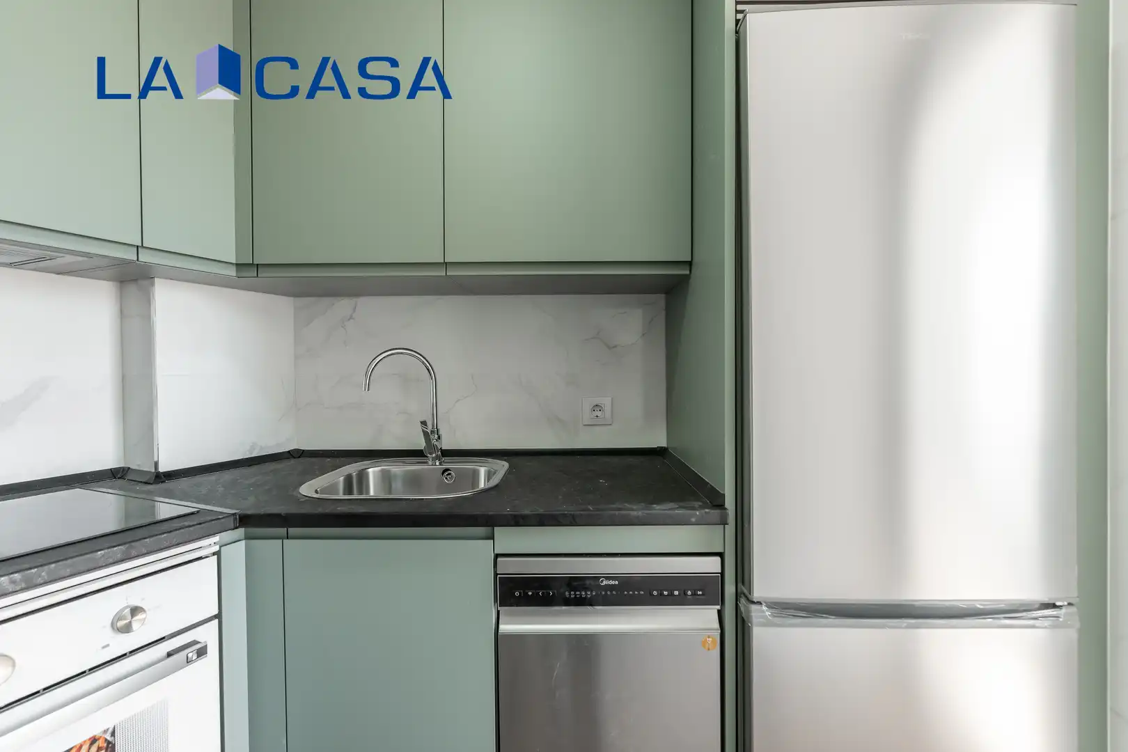 Cocina de Piso en venta en Madrid con Calefacción y Terraza