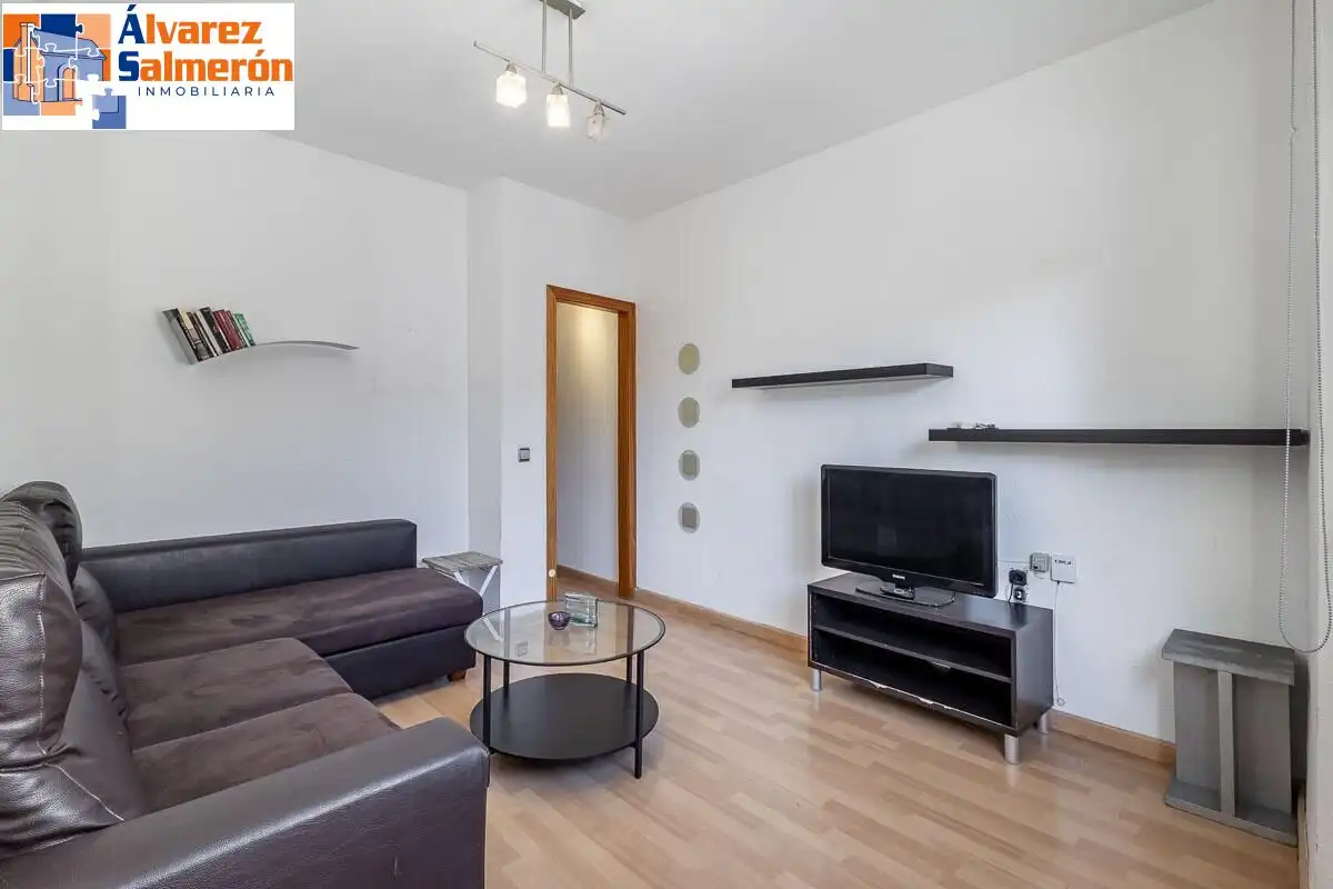 Flat for sale in Granada, Granada