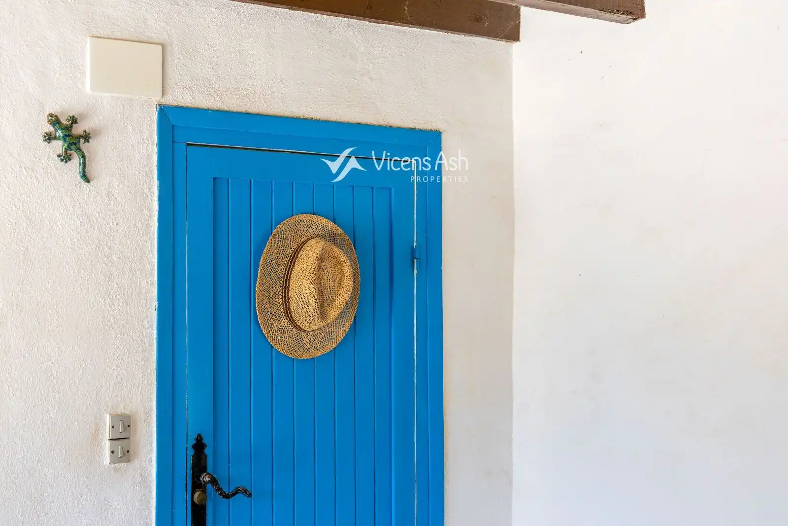 Houses for sale in Jávea / Xàbia  with Storage room, Swimming Pool and Furnished