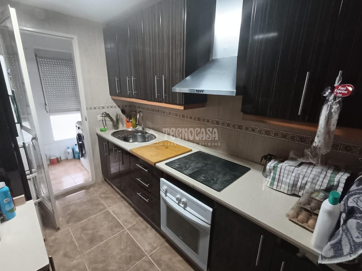 Cocina de Piso en venta en Cabra con Aire acondicionado y Balcón