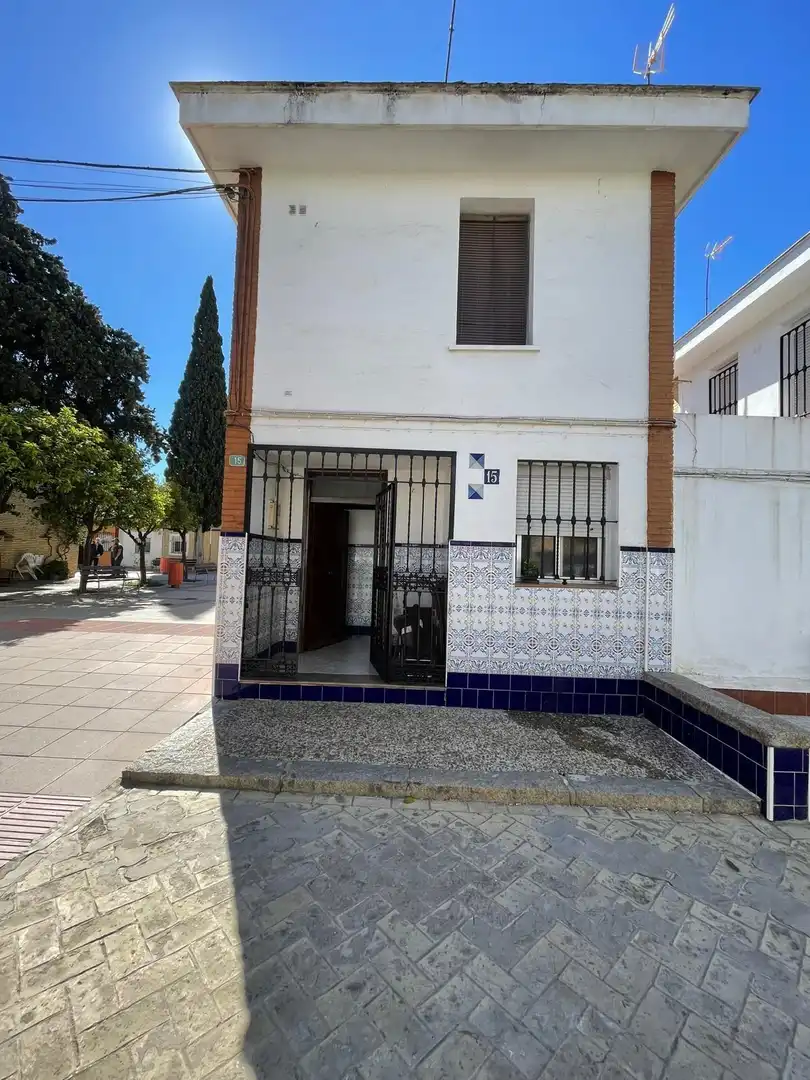 Vista exterior de Casa o chalet en venta en Utrera