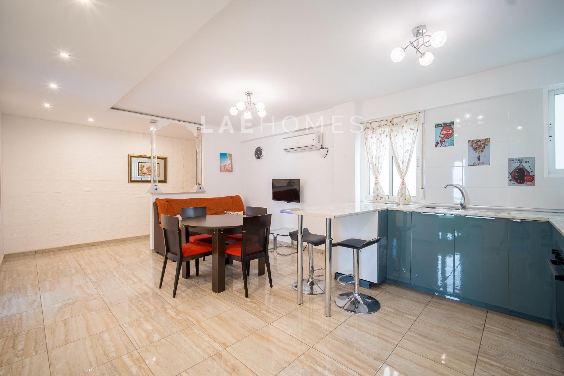 Vista exterior de Apartament en venda en  Valencia Capital amb Aire condicionat, Calefacció i Balcó