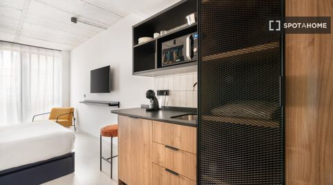 Foto 2 de Habitació a El Poblenou, Barcelona Capital