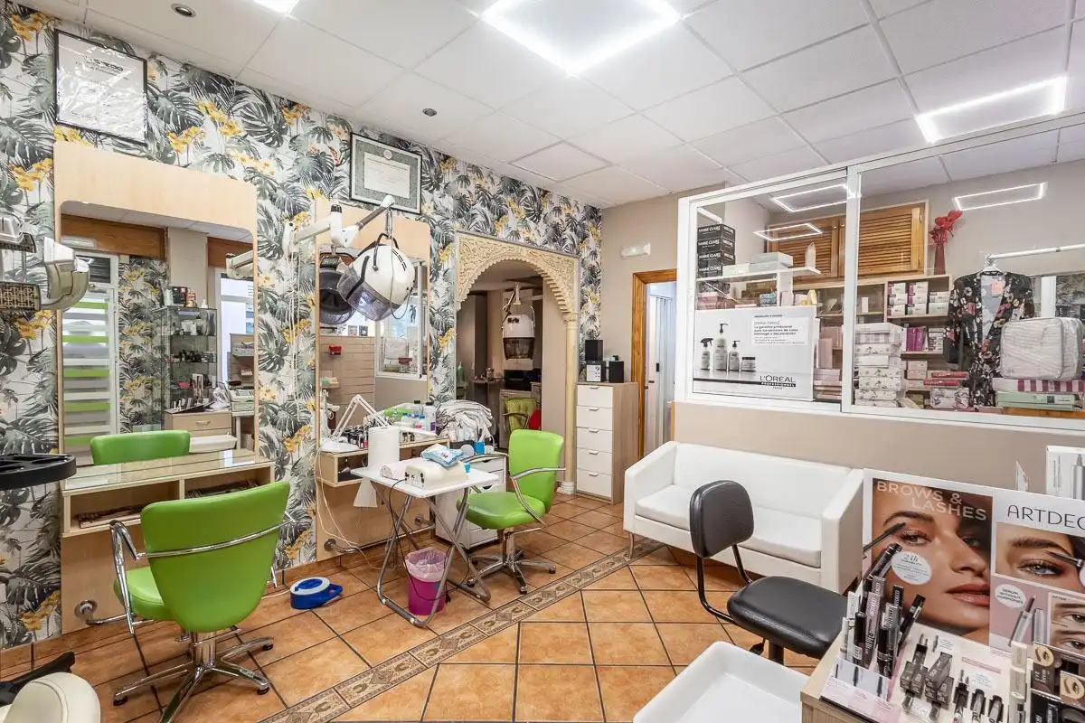 Local comercial en venda a Plaza de San Juan de Letrán 3