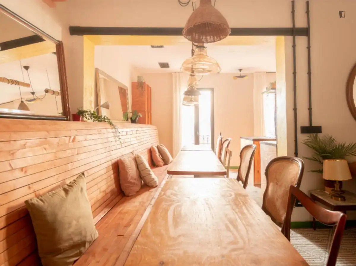 Menjador de Apartament per a compartir en Madrid amb Aire condicionat, Calefacció i Moblat