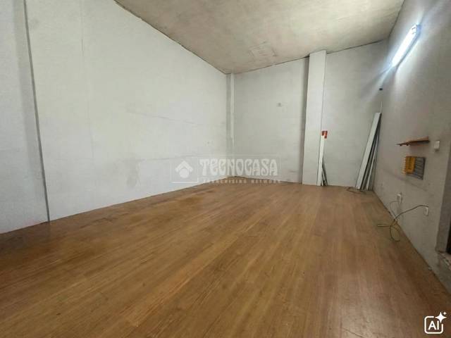 Local comercial en Venta en Calle Carboneras en Lucero