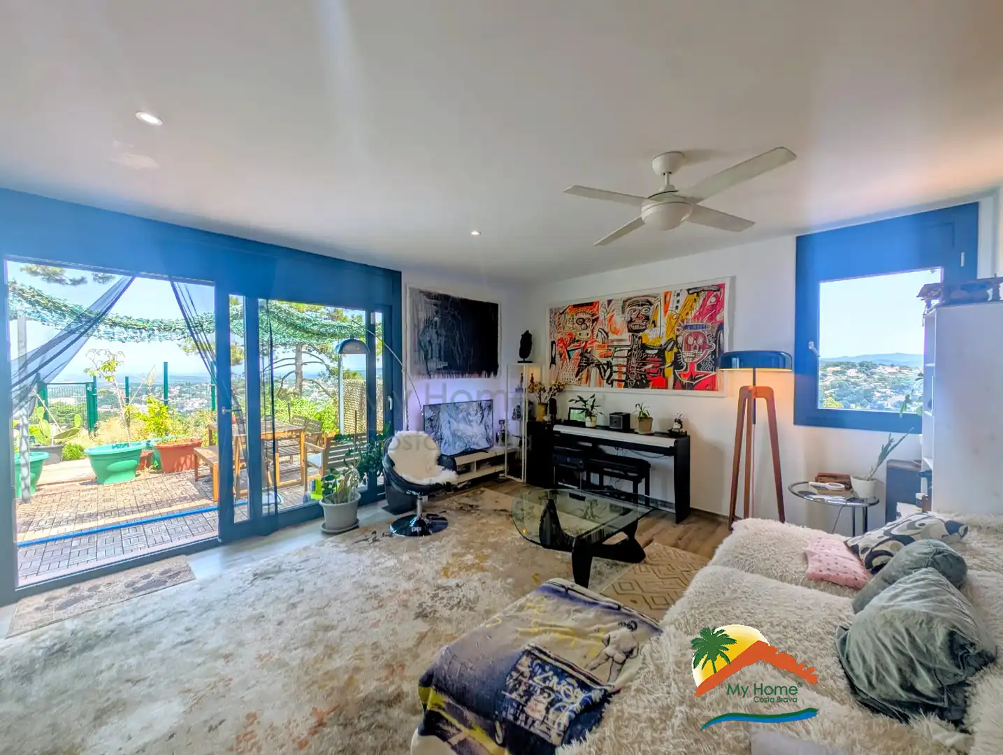 Sala d'estar de Casa o xalet en venda en Lloret de Mar amb Aire condicionat, Calefacció i Jardí privat