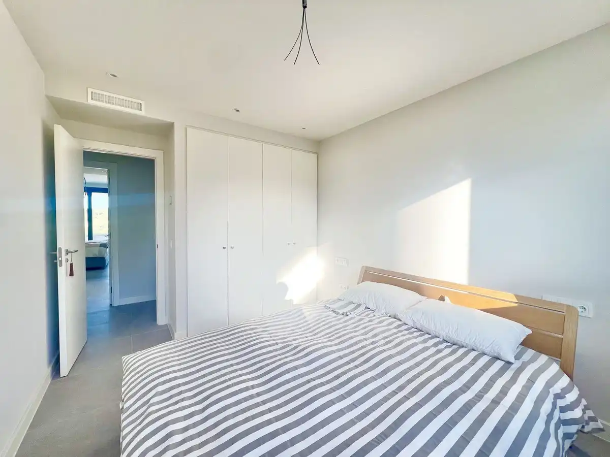 Dormitori de Dúplex en venda en Estepona amb Aire condicionat, Terrassa i Traster