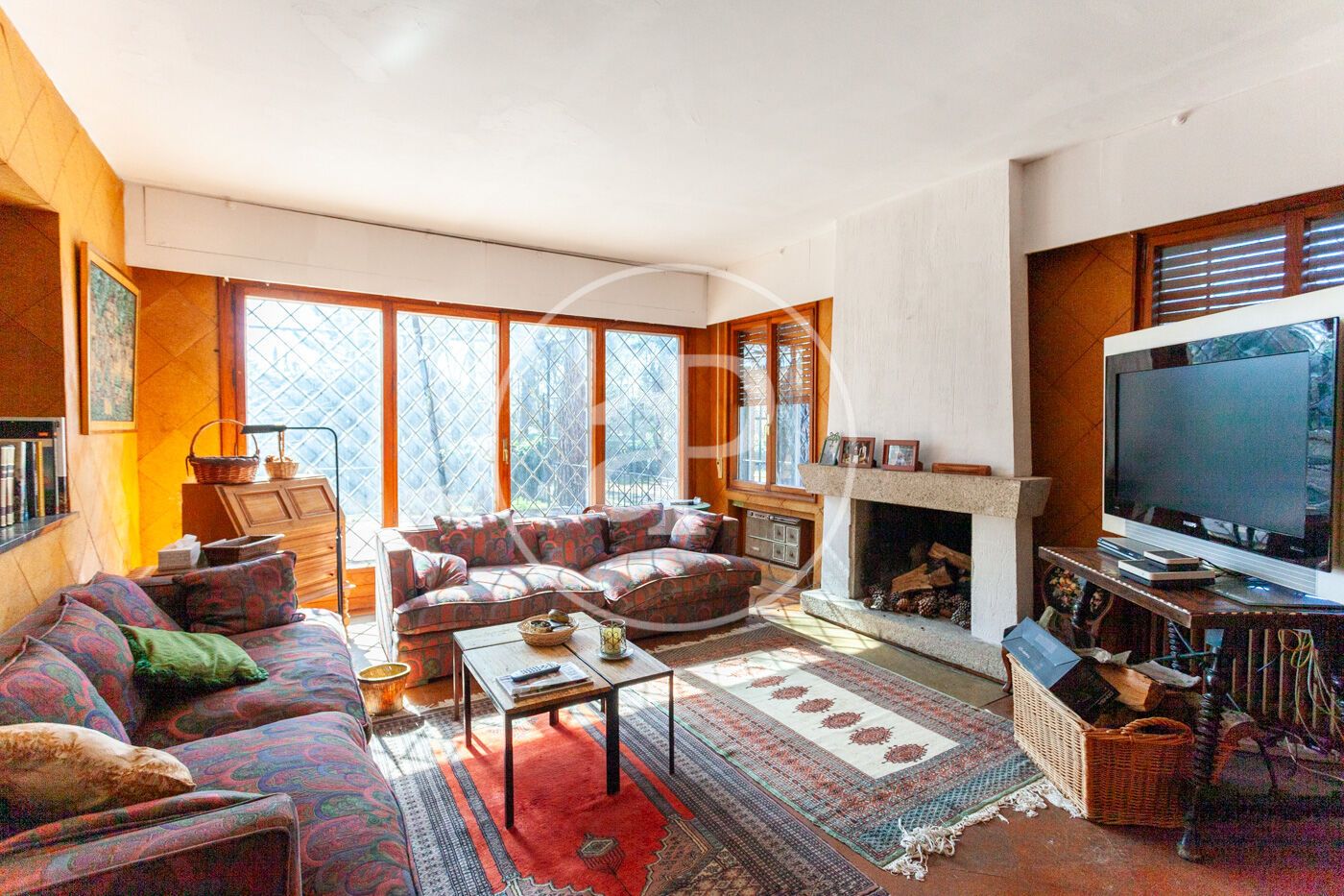 Sala d'estar de Casa o xalet en venda en Torrelodones amb Calefacció, Jardí privat i Terrassa