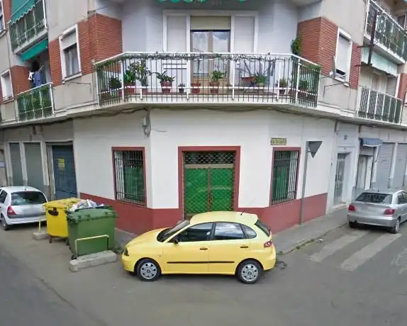 Local comercial en venda a Don Benito