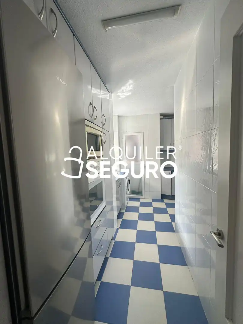 Kitchen of Flat for rent in Madrid  with Air Conditioner, Heating and Furnished