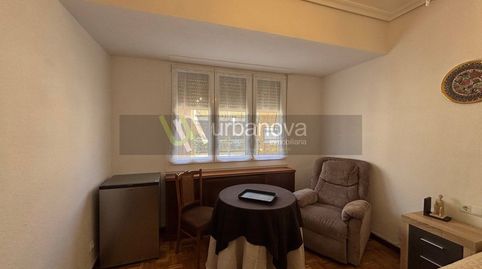 Foto 4 de Piso de alquiler en Gran Via, Logroño