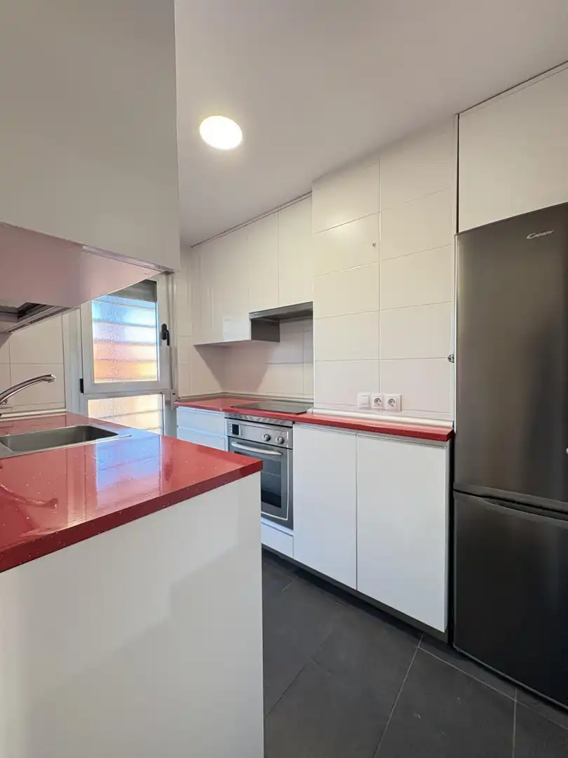 Cocina de Dúplex de alquiler en Pozuelo de Alarcón con Calefacción y Trastero