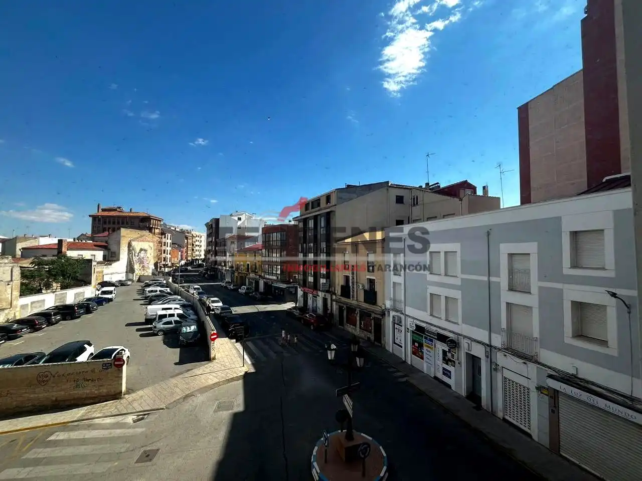 Vista exterior de Pis en venda en Tarancón amb Calefacció, Parquet i Traster