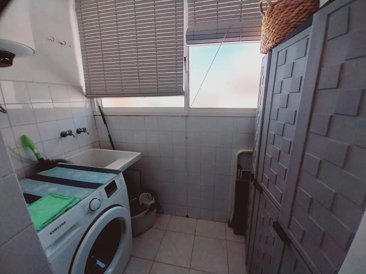 Baño de Apartamento en venta en Mijas con Jardín privado, Terraza y Amueblado