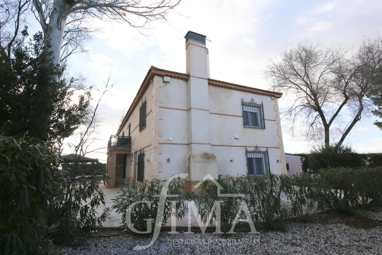Exterior view of Houses for sale in Argamasilla de Alba  with Air Conditioner, Heating and Terrace