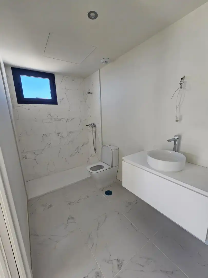 Bany de Casa adosada en venda en Benalmádena amb Aire condicionat, Jardí privat i Terrassa