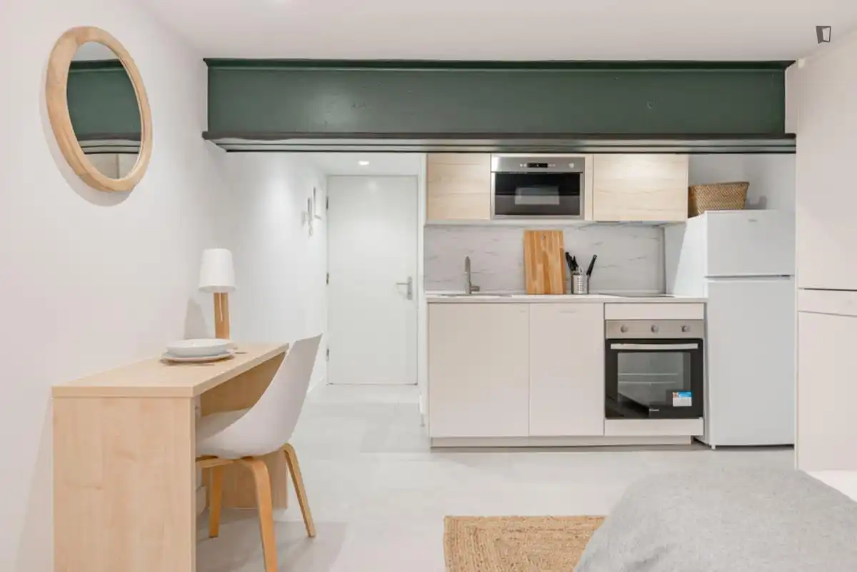 Küche von Wohnung zur Miete in Madrid mit Klimaanlage, Heizung und Möbliert